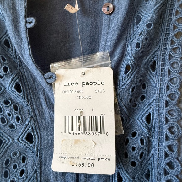 NWT Free People Adelaide Tunic Top Eyelet in Indigo Size L - Picture 11 of 12
